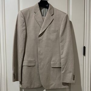 Men’s Banana Republic 3-Button Beige Tan Full Suit - 44R Jacket & 32/32 Pants